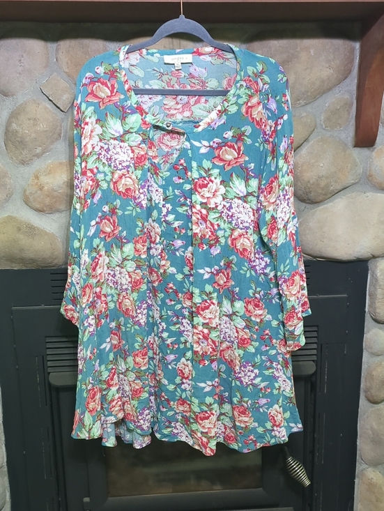 Umgee Tops - Umgee Teal Floral Button-Front Blouse with Pink & Green Roses